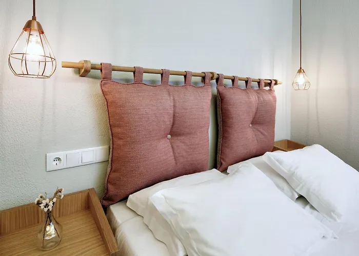 The Rex - Mansion House - Private Parking Hotel Oporto