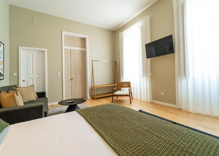 The Rex - Mansion House - Private Parking 2* Oporto