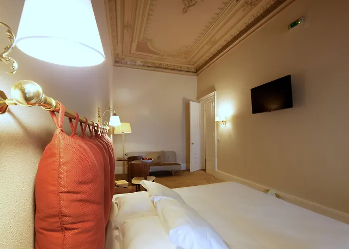 Hotel The Rex - Mansion House - Private Parking