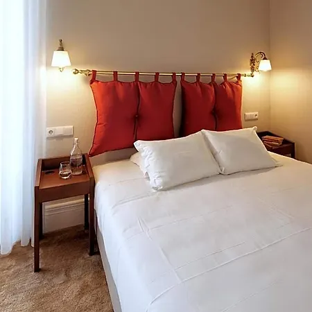 The Rex - Mansion House - Private Parking Oporto