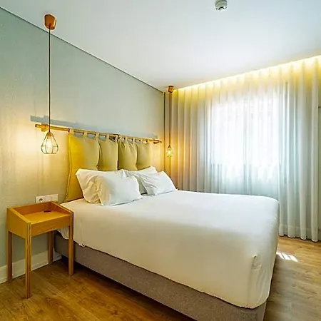 The Rex - Mansion House - Private Parking Porto