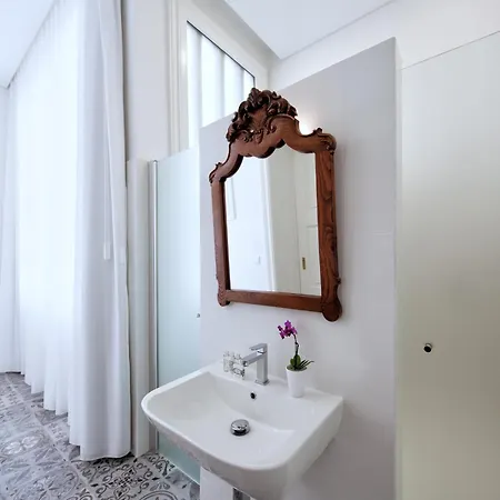 The Rex - Mansion House - Private Parking 2* Porto