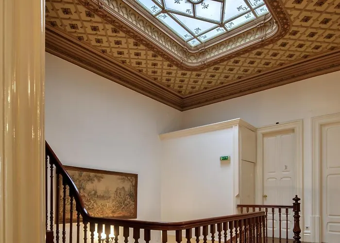 The Rex - Mansion House - Private Parking Hotel 2*