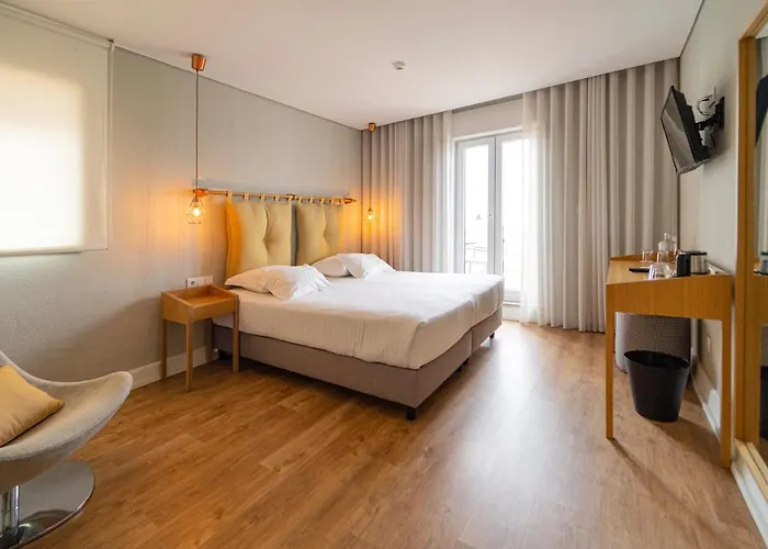 The Rex - Mansion House - Private Parking Hotel Porto