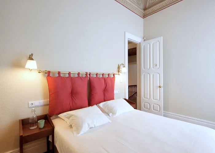 The Rex - Mansion House - Private Parking 酒店 2*