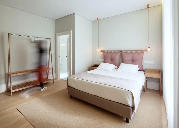 The Rex - Mansion House - Private Parking Porto