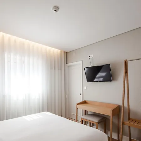 The Rex - Mansion House - Private Parking Hotel 2*