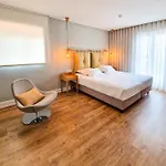 The Rex - Mansion House - Private Parking Porto
