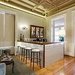 The Rex - Mansion House - Private Parking Hotel