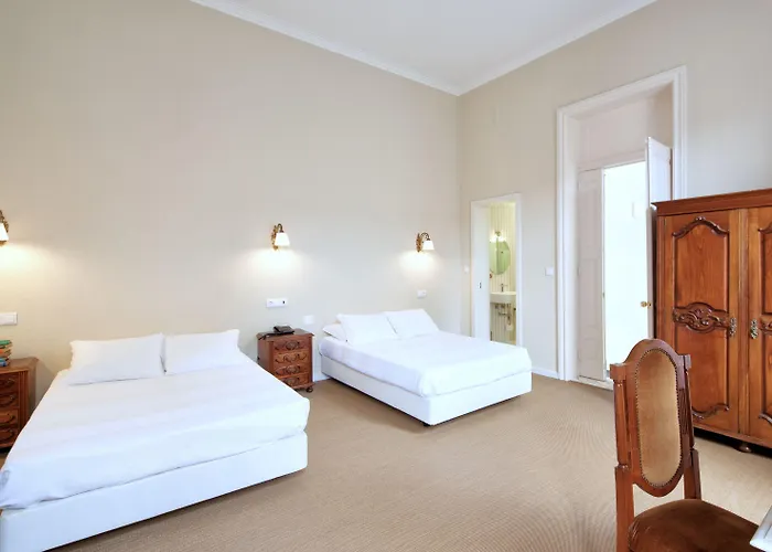 The Rex - Mansion House - Private Parking