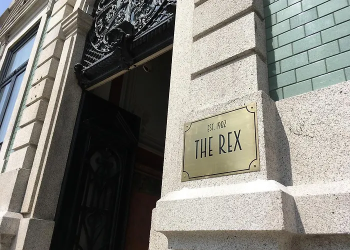 호텔 The Rex - Mansion House - Private Parking 2*